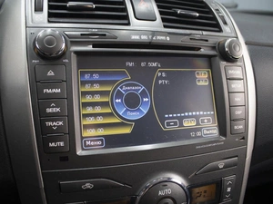 Седан Toyota Corolla 2007 года, 890000 рублей, Омск