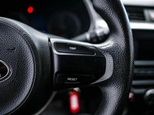Седан Kia Rio 2021 года, 1450000 рублей, Красноярск