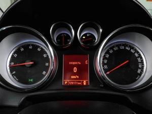Хетчбэк Opel Astra 2011 года, 1030000 рублей, Воронеж