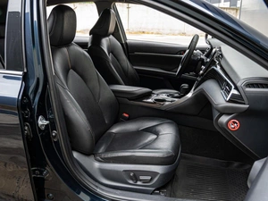 Седан Toyota Camry 2019 года, 2500000 рублей, Краснодар