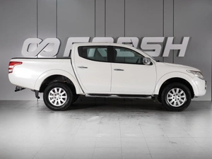 Пикап Mitsubishi L200 2016 года, 2019000 рублей, Красный Пахарь