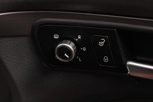 Минивэн Volkswagen Touran 2013 года, 1509000 рублей, Новосибирск