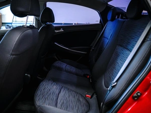 Седан Hyundai Solaris 2015 года, 915000 рублей, Красноярск