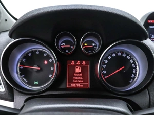 Внедорожник Opel Mokka 2014 года, 959000 рублей, Красноярск