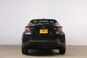 Внедорожник Toyota C-HR 2017 года, 2089000 рублей, Новосибирск