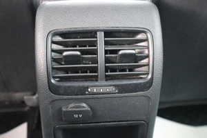 Седан Volkswagen Jetta 2012 года, 1280000 рублей, Мирное
