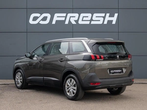 Внедорожник Peugeot 5008 2019 года, 1680000 рублей, Краснодар
