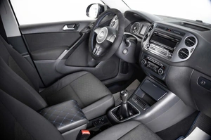 Внедорожник Volkswagen Tiguan 2012 года, 1649000 рублей, Пермь