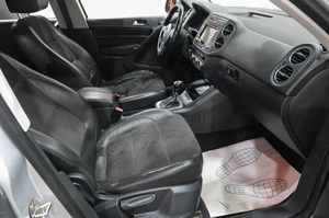 Внедорожник Volkswagen Tiguan 2012 года, 1539000 рублей, Новокузнецк