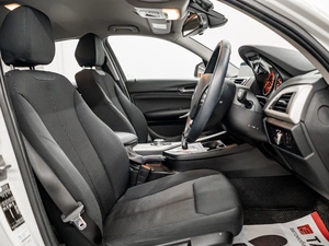 Хетчбэк BMW 1 серия 2015 года, 1350000 рублей, Красноярск