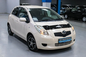 Хетчбэк Toyota Vitz 2006 года, 578000 рублей, Солонцы