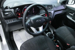 Хетчбэк Kia Rio 2014 года, 798000 рублей, Солонцы