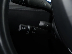 Лифтбек Tesla Model S 2017 года, 2951444 рублей, Москва