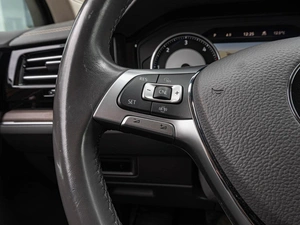 Внедорожник Volkswagen Touareg 2020 года, 4400000 рублей, Краснодар
