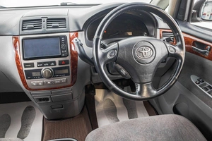 Минивэн Toyota Ipsum 2001 года, 989000 рублей, Барнаул