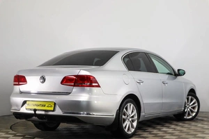 Седан Volkswagen Passat 2012 года, 959000 рублей, Пермь