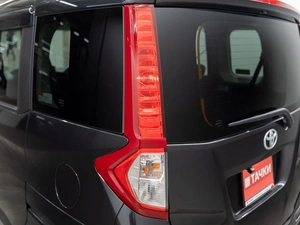 Минивэн Toyota Roomy 2020 года, 1240000 рублей, Красноярск