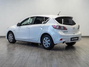 Хетчбэк Mazda 3 2013 года, 939000 рублей, Саратов