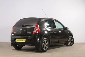Хетчбэк Renault Sandero 2013 года, 699000 рублей, Новосибирск