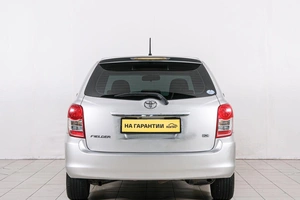 Универсал Toyota Corolla Fielder 2010 года, 949000 рублей, Красноярск