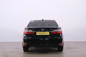 Седан Toyota Camry 2016 года, 1939000 рублей, Омск