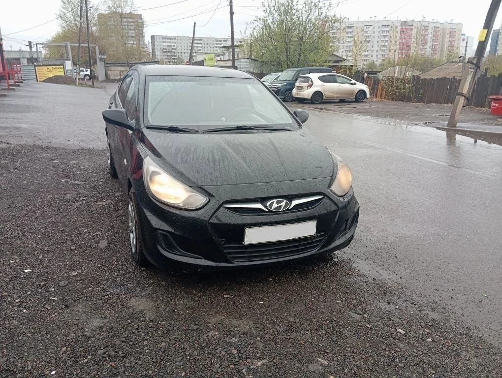 Седан Hyundai Solaris 2012 года, 499000 рублей, Красноярск