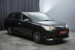 Универсал Toyota Corolla Fielder 2015 года, 1299000 рублей, Красноярск