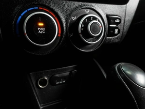 Седан Kia Rio 2013 года, 854000 рублей, Воронеж