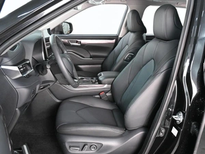 Внедорожник Toyota Highlander 2025 года, 5990000 рублей, Аксай