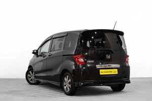 Минивэн Honda Freed 2009 года, 1379000 рублей, Барнаул