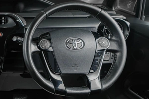 Хетчбэк Toyota Aqua 2017 года, 1339000 рублей, Тюмень