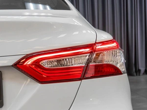 Седан Toyota Camry 2019 года, 2139000 рублей, Тюмень