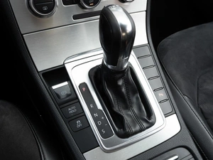 Седан Volkswagen Passat 2012 года, 1099000 рублей, Саратов