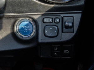 Хетчбэк Toyota Aqua 2017 года, 1075000 рублей, Краснодар