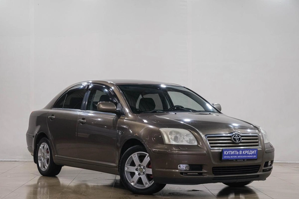 Седан Toyota Avensis 2005 года, 729000 рублей, Новокузнецк