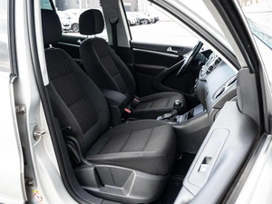 Внедорожник Volkswagen Tiguan 2012 года, 1310000 рублей, Краснодар