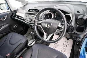 Хетчбэк Honda Fit 2008 года, 659000 рублей, Красноярск