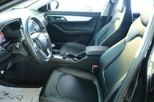 Лифтбек JAC J7 2023 года, 1499000 рублей, Омск