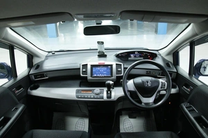 Минивэн Honda Freed 2011 года, 998000 рублей, Солонцы