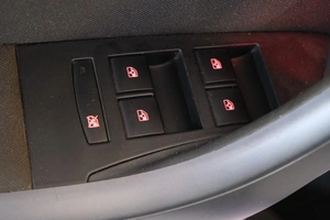 Универсал Opel Astra 2013 года, 989000 рублей, Омск