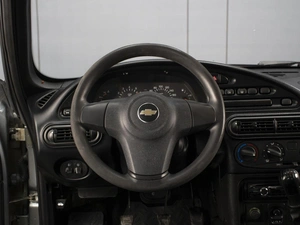 Внедорожник Chevrolet Niva 2012 года, 520000 рублей, Омск