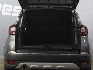 Внедорожник Renault Kaptur 2018 года, 1500000 рублей, Омск