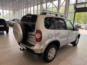 Внедорожник Chevrolet Niva 2010 года, 595000 рублей, Орёл