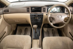 Универсал Toyota Corolla Fielder 2000 года, 589000 рублей, Барнаул