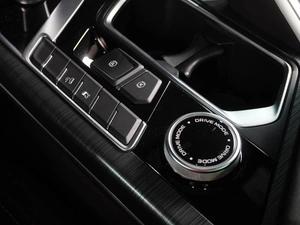 Внедорожник Geely Tugella 2023 года, 3399000 рублей, Воронеж