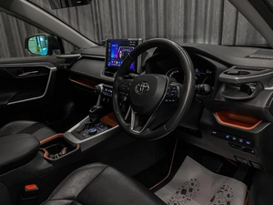 Внедорожник Toyota RAV4 2020 года, 3500000 рублей, Красноярск