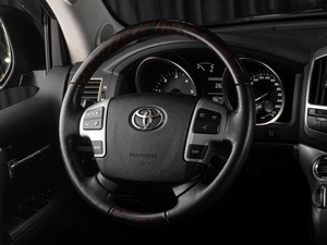 Внедорожник Toyota Land Cruiser 2013 года, 4240000 рублей, Тюмень