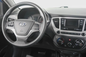 Седан Hyundai Solaris 2019 года, 1279000 рублей, Кемерово