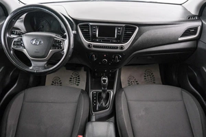 Седан Hyundai Solaris 2017 года, 1049000 рублей, Красноярск