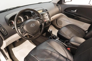 Хетчбэк Kia Ceed 2007 года, 529000 рублей, Челябинск